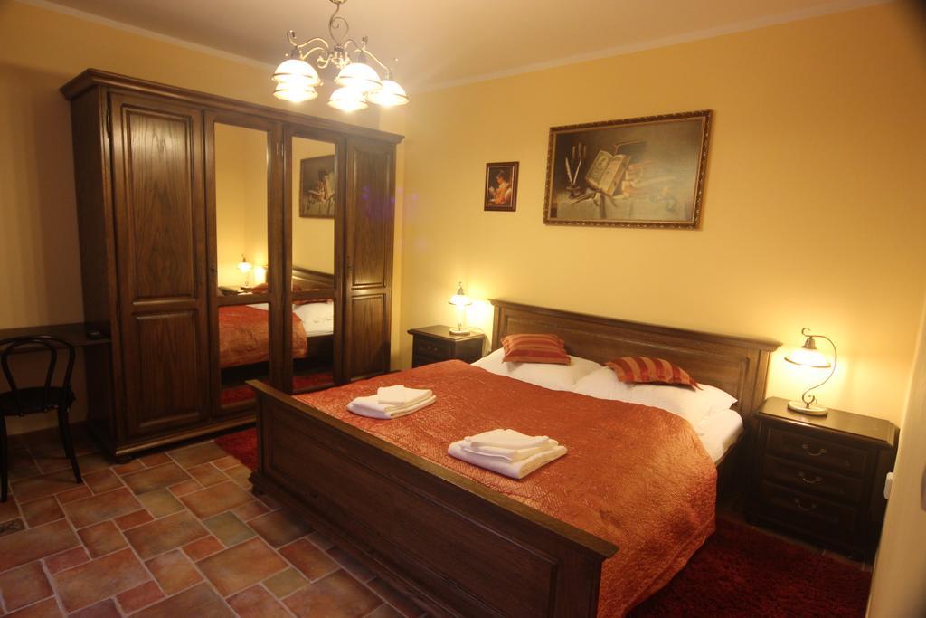 Hotel Pelikán Třeboň Habitación foto