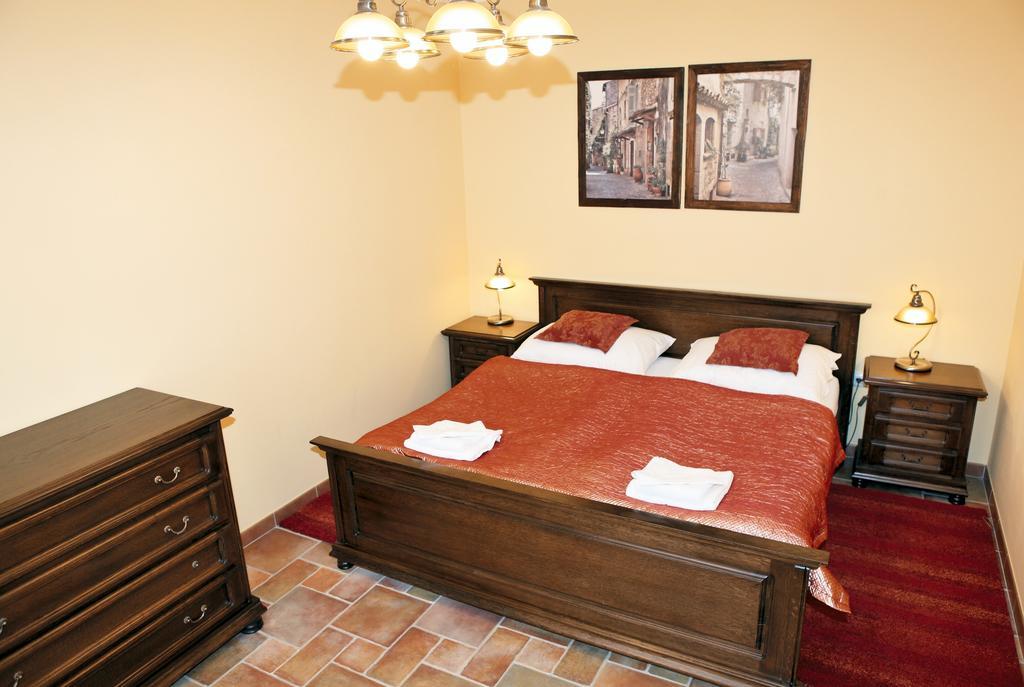 Hotel Pelikán Třeboň Habitación foto
