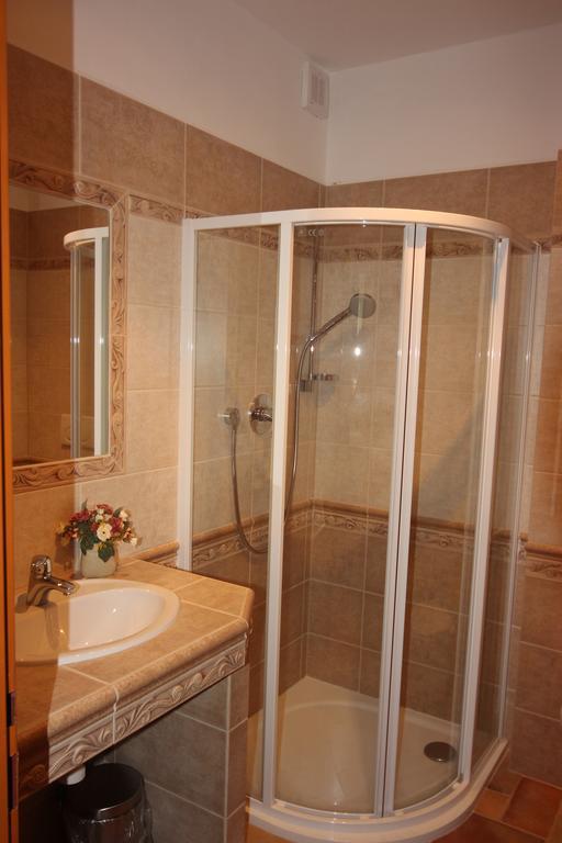 Hotel Pelikán Třeboň Habitación foto