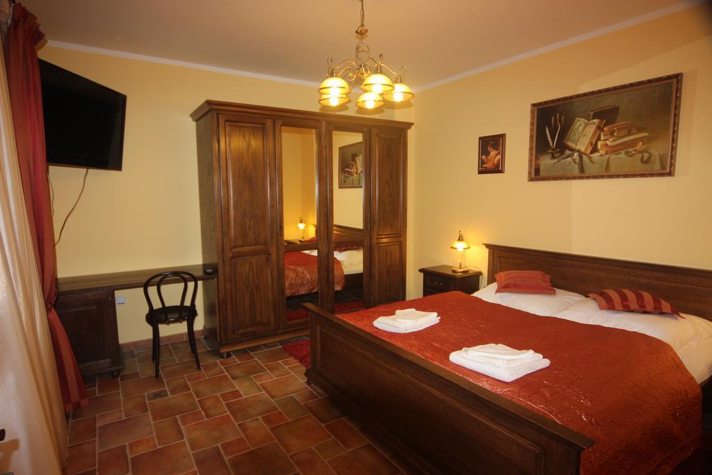 Hotel Pelikán Třeboň Habitación foto