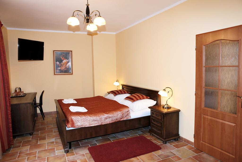 Hotel Pelikán Třeboň Habitación foto
