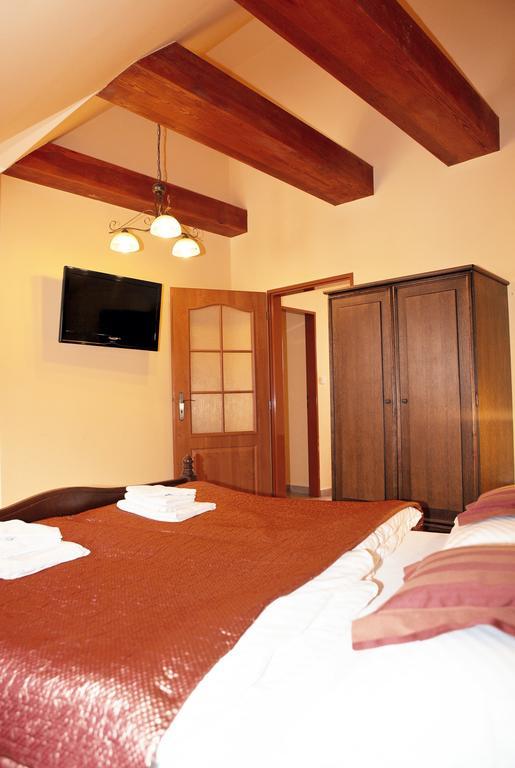 Hotel Pelikán Třeboň Habitación foto