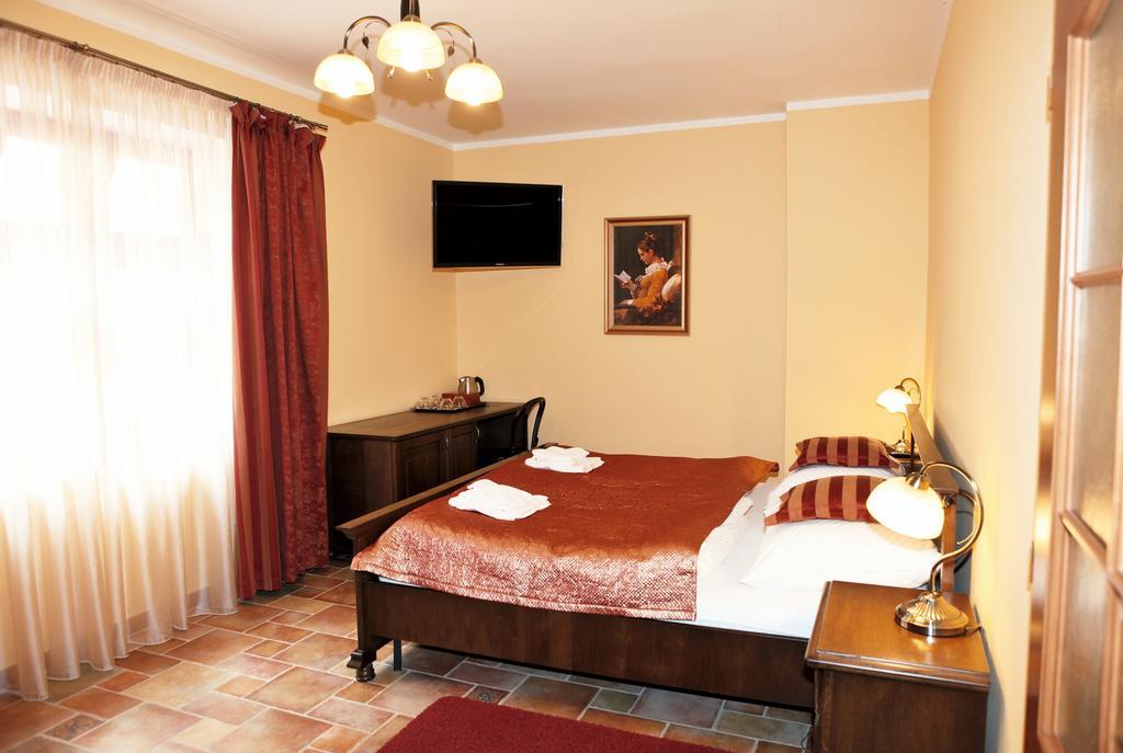Hotel Pelikán Třeboň Exterior foto